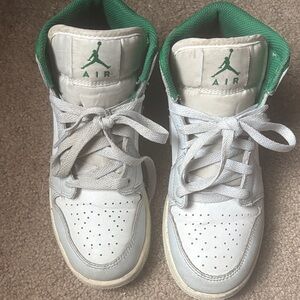 Nike Kids White and Green Air Sneakers